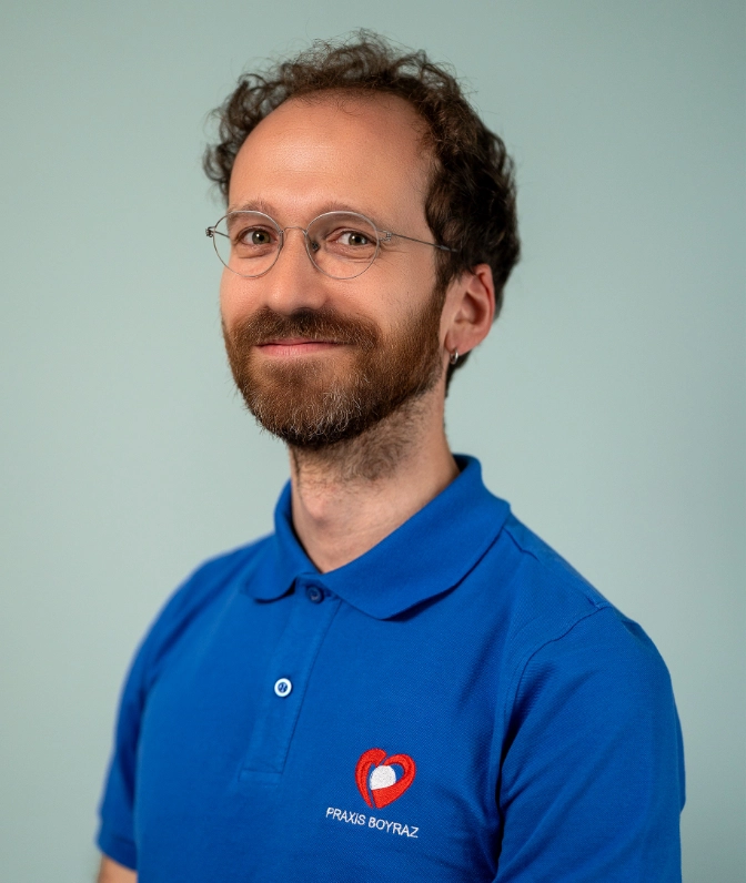 Porträt des Weiterbildungsassistent Innere Medizin, F. E. Chinellato der Praxis Boyraz.